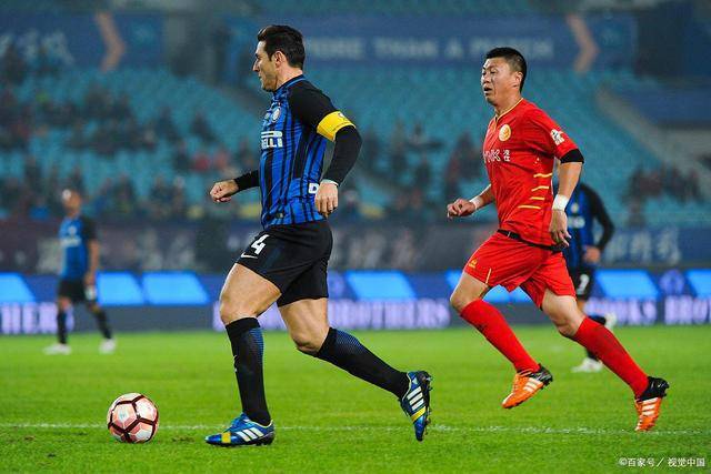 中国男篮不敌塞尔维亚 李凯尔6分4板赵睿13分